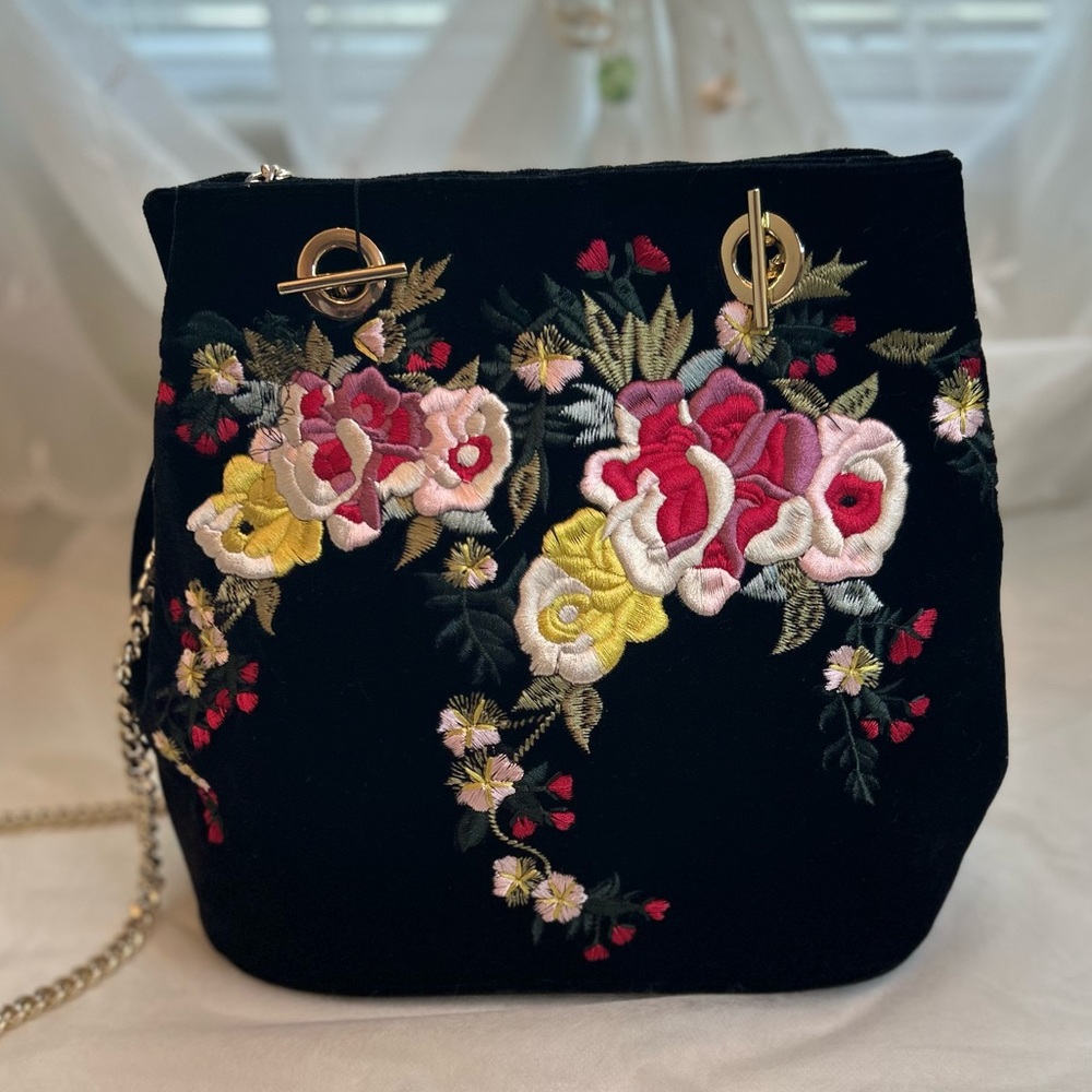 Zara Embroidered black velvet Bag - Picture 11 of 14